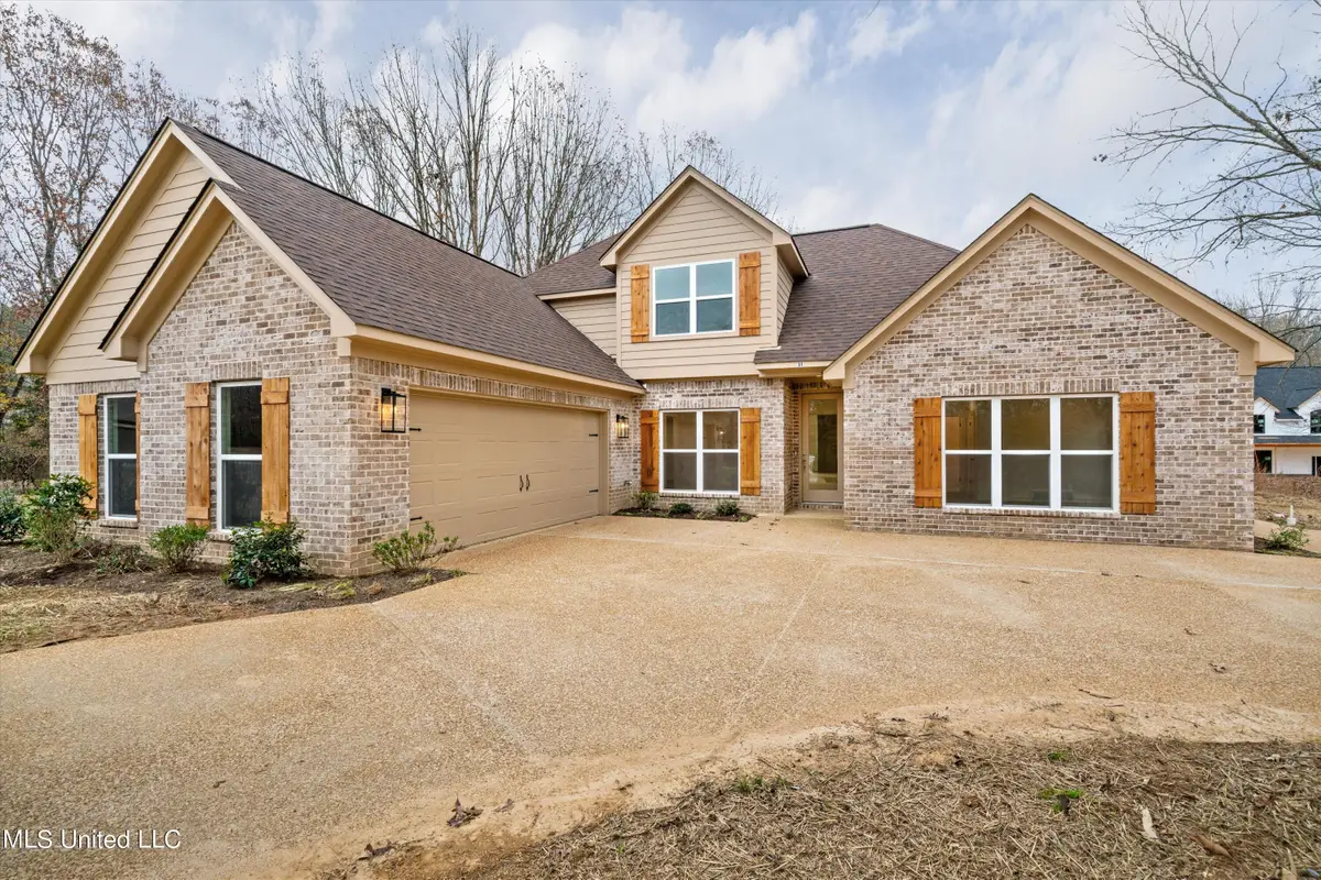 31 Scattered Oaks Drive, Byhalia, MS 38611 - #1