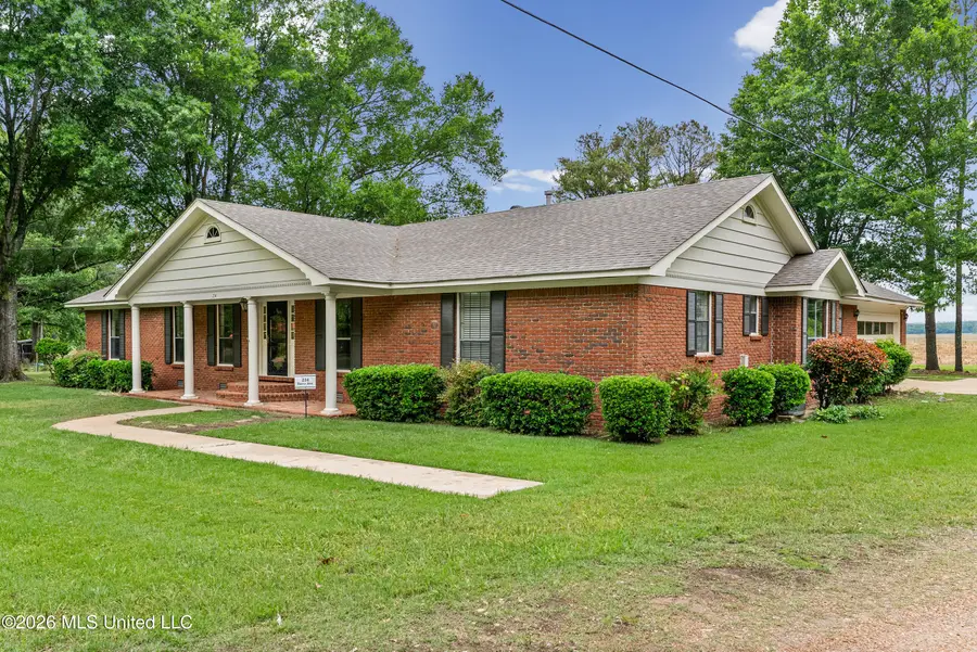 234 Terry Avenue, Crenshaw, MS 38621 - #2