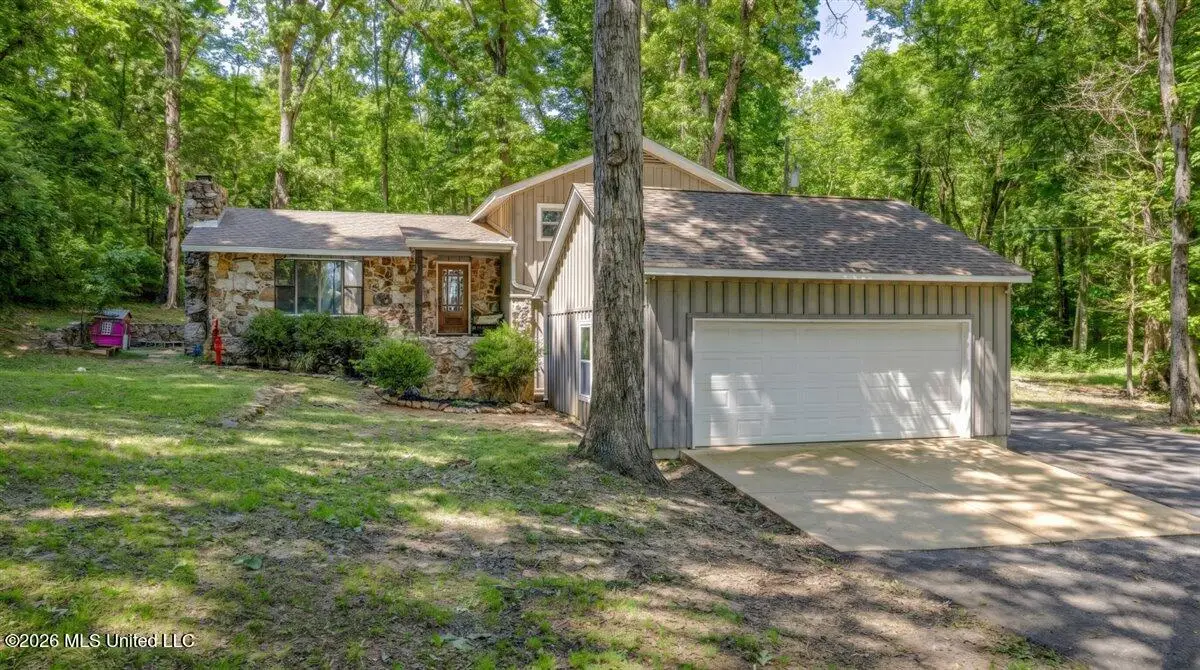 1382 Thunderbird Drive, Hernando, MS 38632 - #1