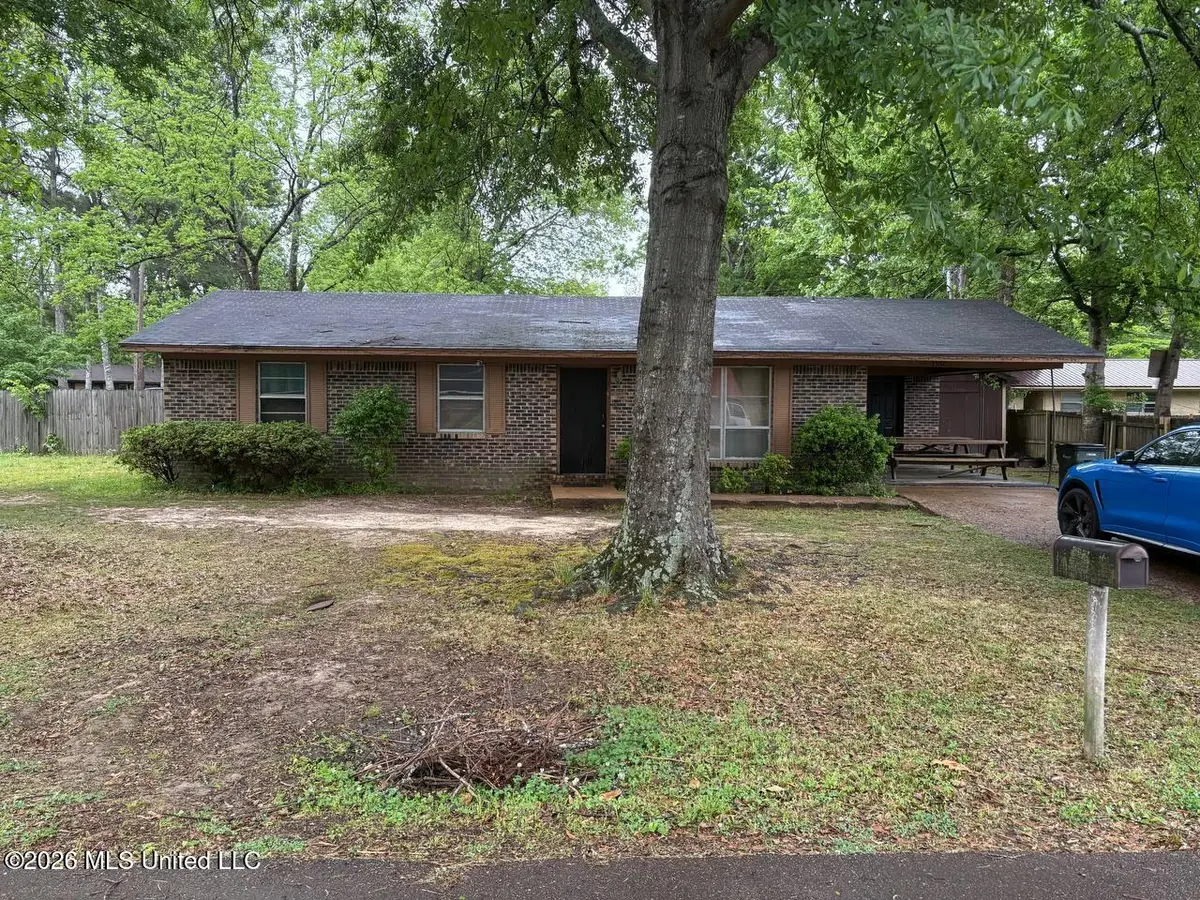 190 Greenbriar Circle, Holly Springs, MS 38635 - #1
