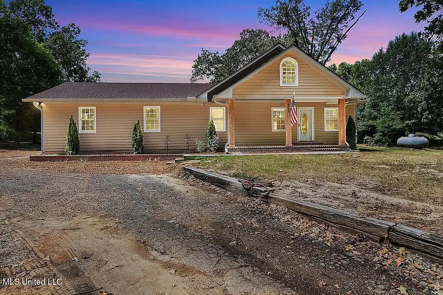 903 Shinault Road, Byhalia, MS 38611 - #2