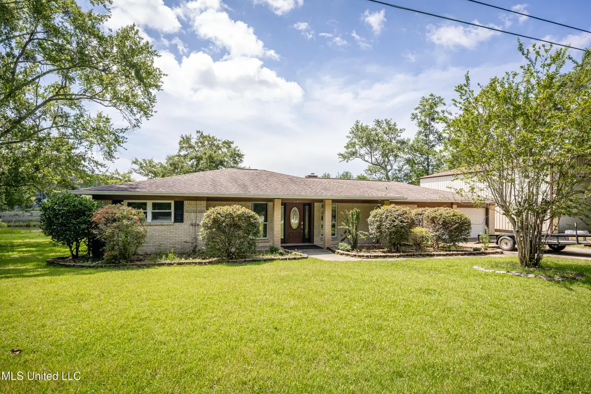2312 Santa Cruz Street, Gautier, MS 39553 - #1