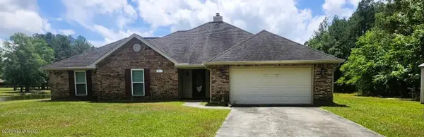 17 P M Hall Road, Poplarville, MS 39470