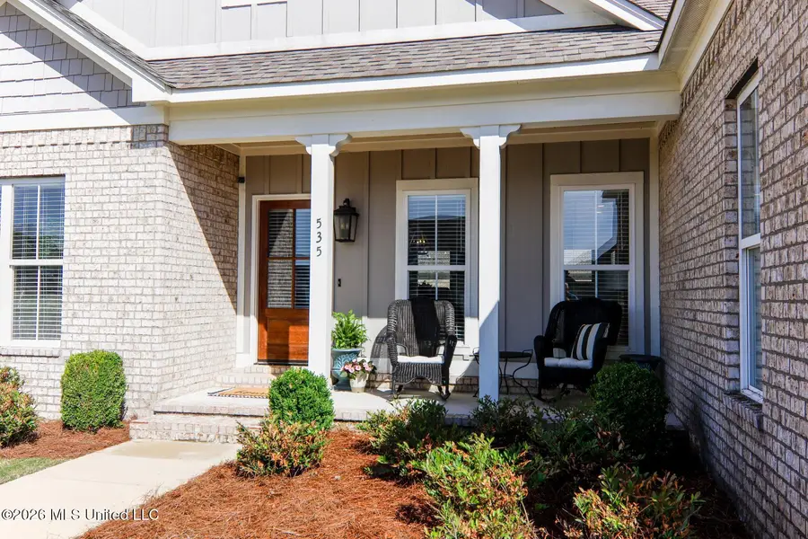 535 Walker Circle, New Albany, MS 38652 - #2