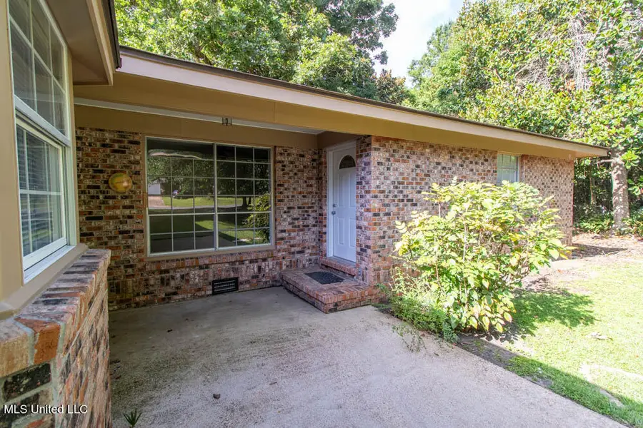13128 Hanover Drive, Ocean Springs, MS 39564 - #2