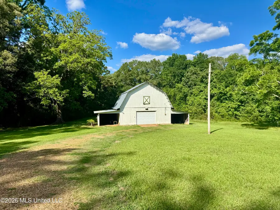 11 Pond Meadow Road, Natchez, MS 39120 - #3