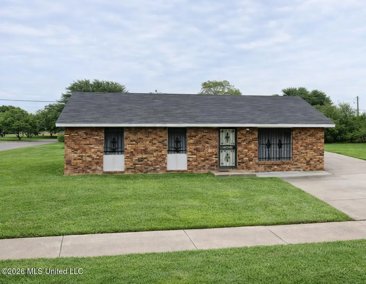 1101 Moore Avenue, Cleveland, MS 38732 - #1