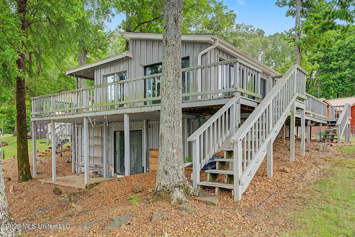 1150 S Thunderbird Drive, Hernando, MS 38632 - #1