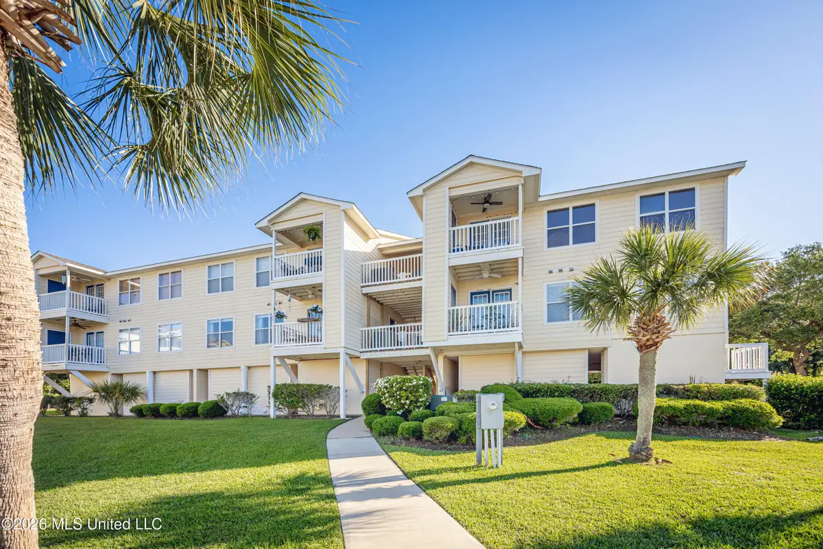 2421 Beachview Drive, Ocean Springs, MS 39564 - #1