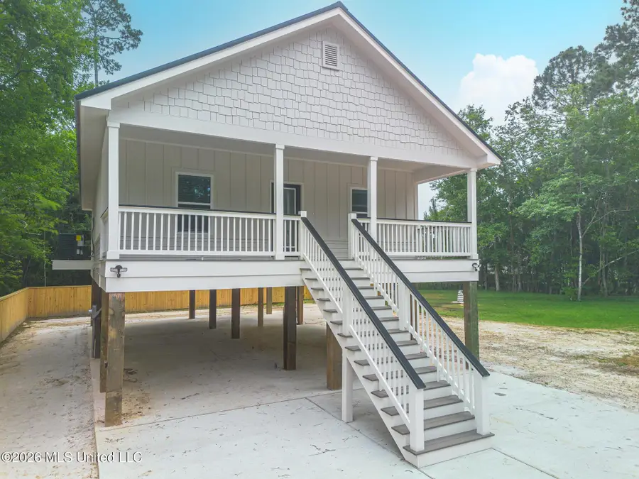 212 Avenue B, Waveland, MS 39576 - #2
