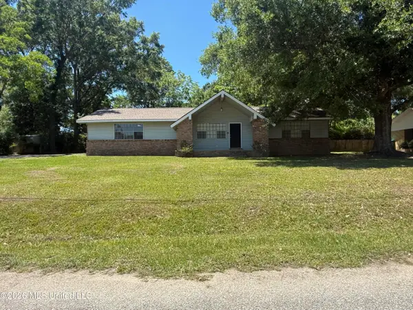 404 S Dorothy Street, Wiggins, MS 39577