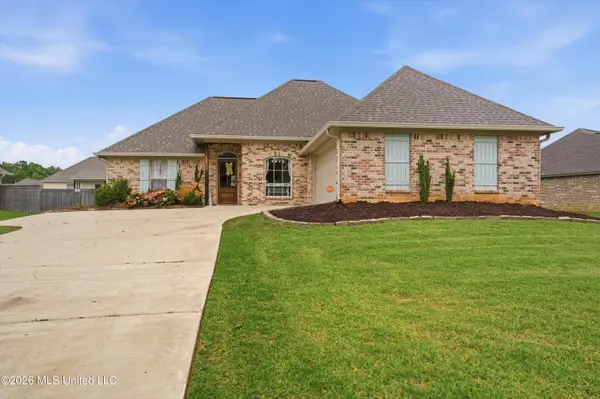 710 Parkdale Place, Brandon, MS 39042
