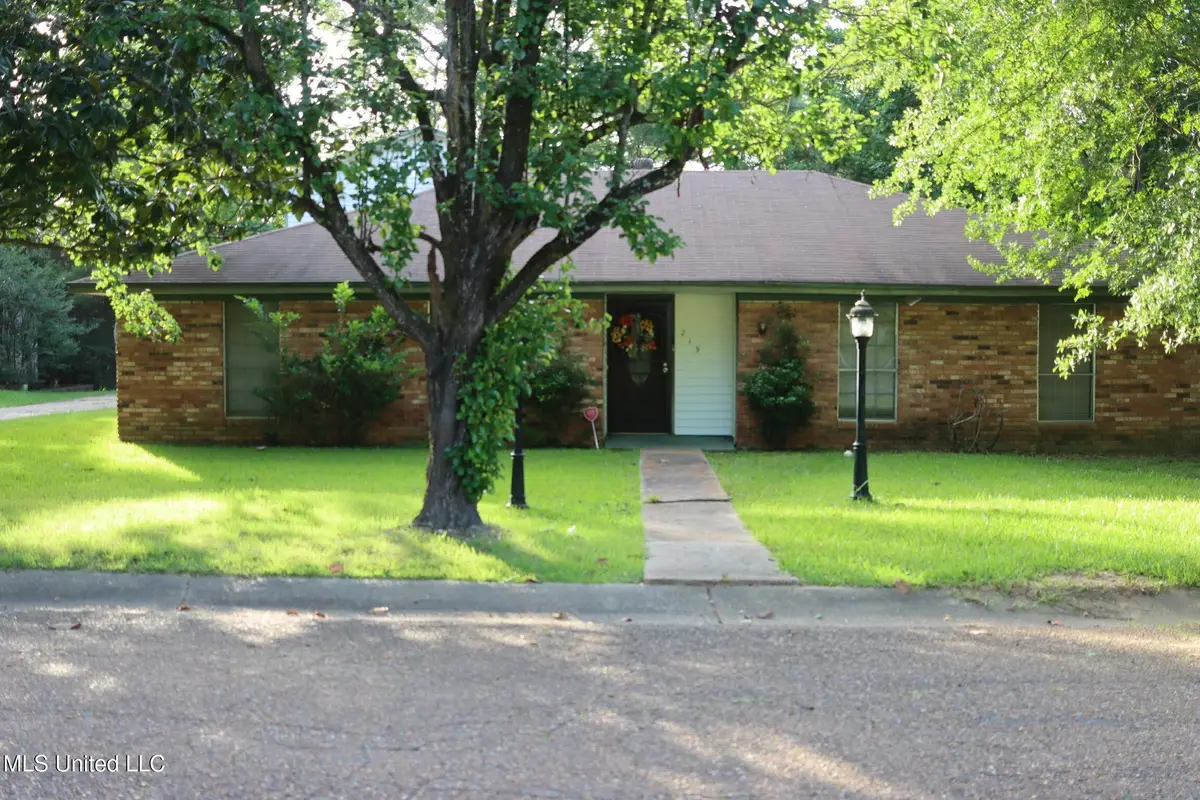 219 Lake Cove Drive, Jackson, MS 39212 - #1