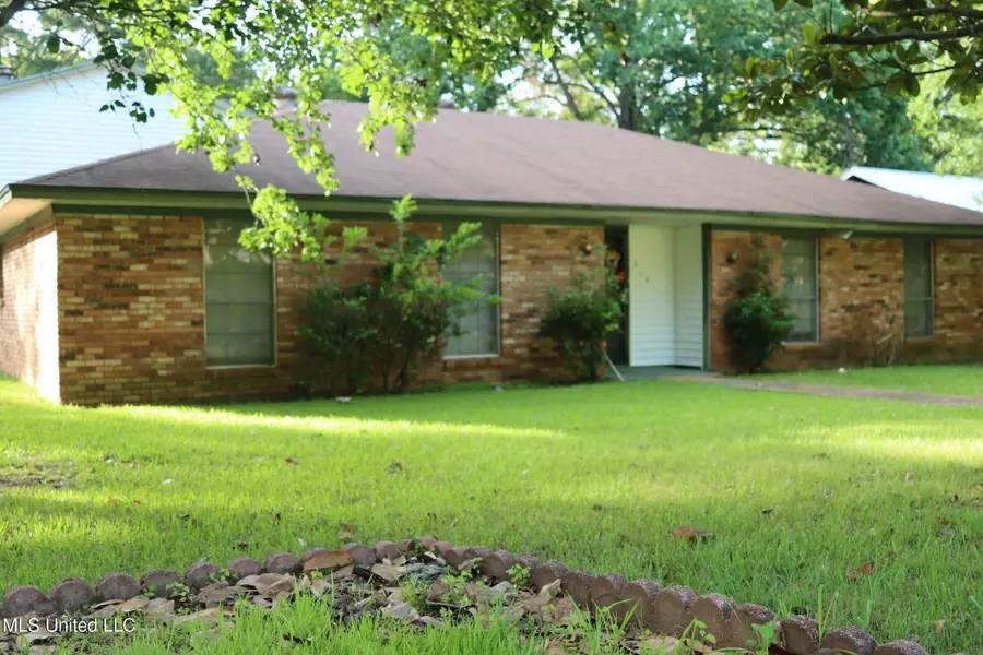 219 Lake Cove Drive, Jackson, MS 39212 - #2