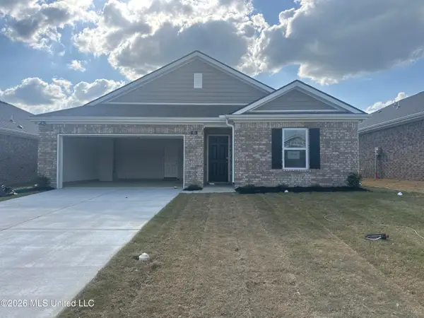 33 S Thorn Tree Street, Byhalia, MS 38611