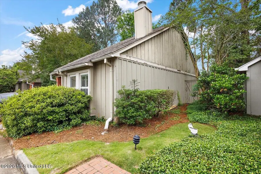217 River Place 2, Jackson, MS 39211 - #3