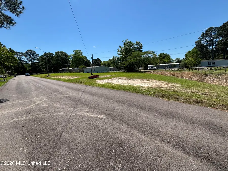 105 Redbird Lane, Richland, MS 39218 - #3