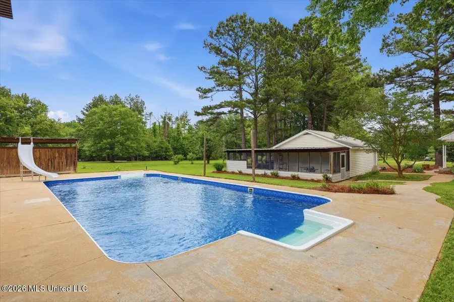 327 Clarkdell Road, Canton, MS 39046 - #2