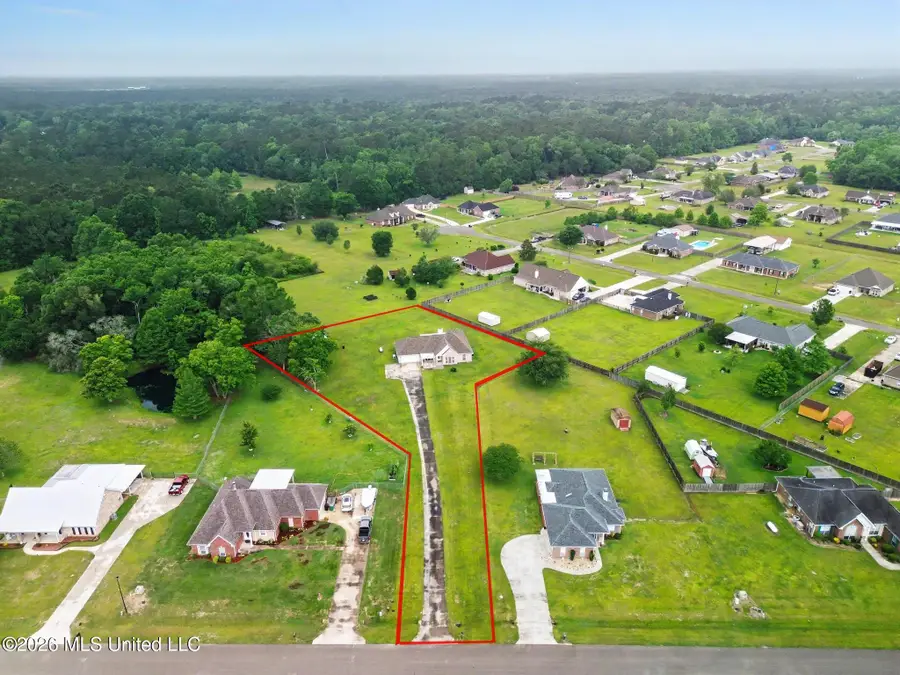 25 Apache Drive, Picayune, MS 39466 - #2