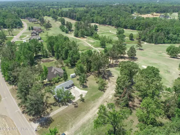415 Woodland Road, Batesville, MS 38606