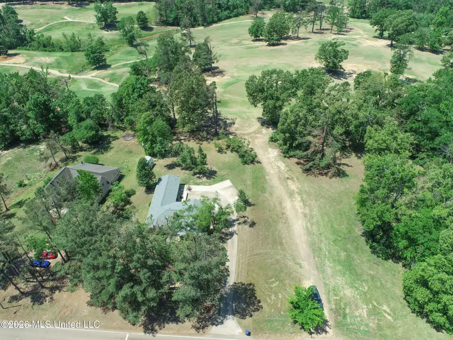 415 Woodland Road, Batesville, MS 38606 - #3