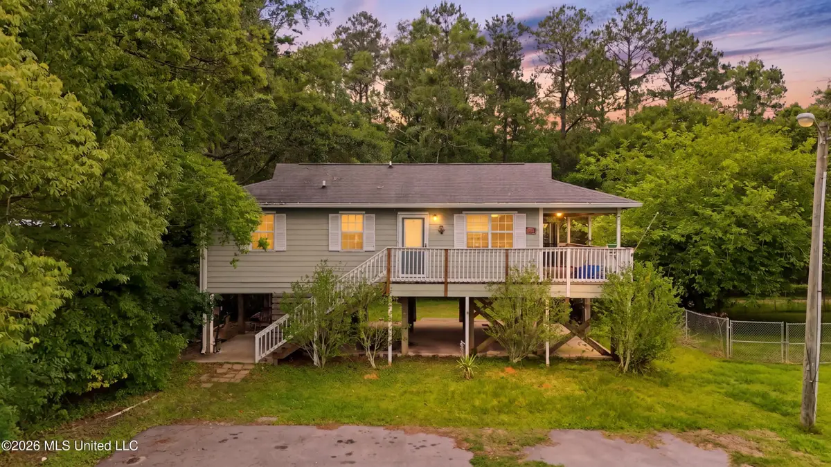 8621 Old Stage Road, Moss Point, MS 39562 - #1
