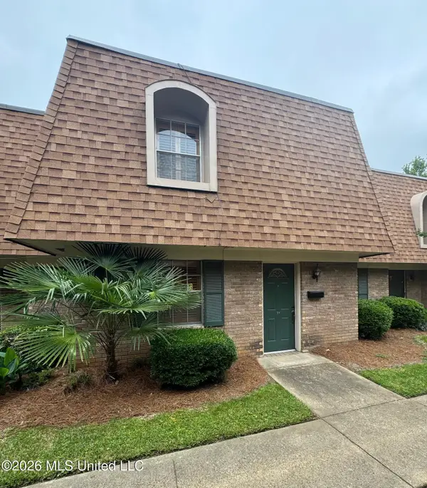 5155 Wayneland Drive, Jackson, MS 39211