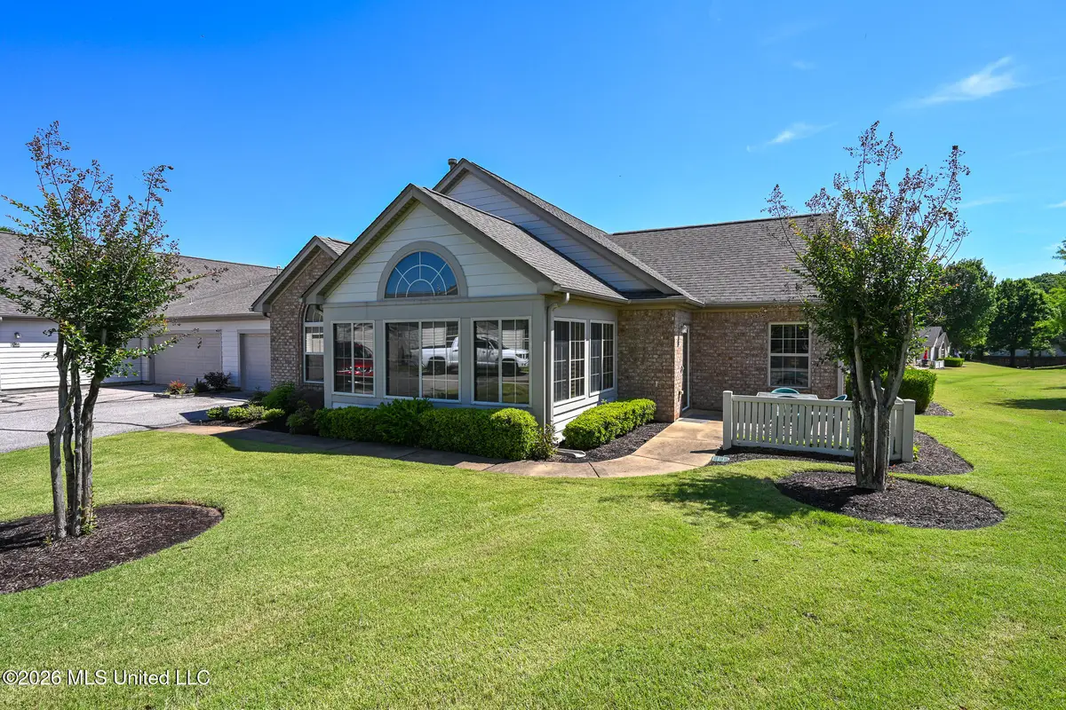8847 Parkview Oaks Circle, Olive Branch, MS 38654 - #1