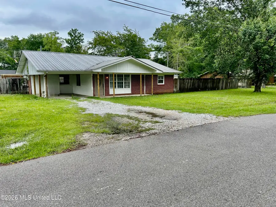 601 Virgil Street, Taylorsville, MS 39168 - #3