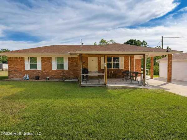 438 Lane Road, Potts Camp, MS 38659