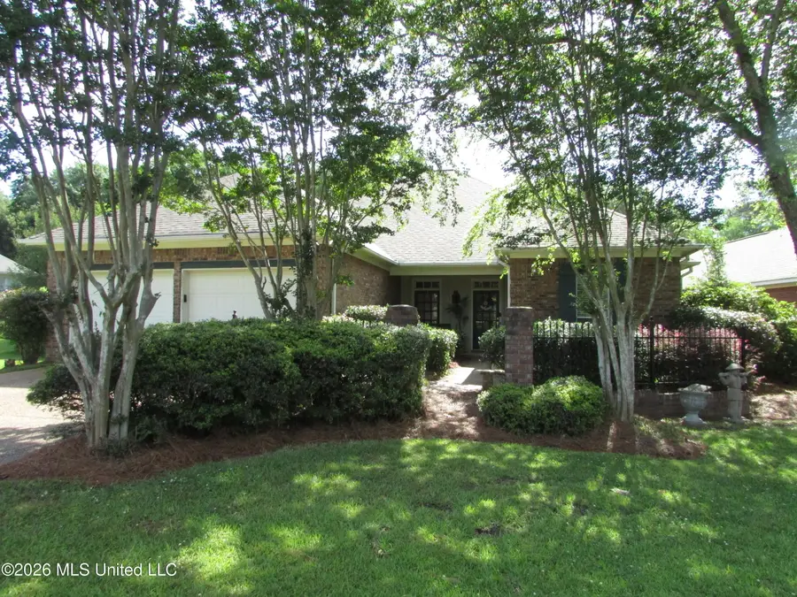 803 W Deerfield Drive, Canton, MS 39046 - #2