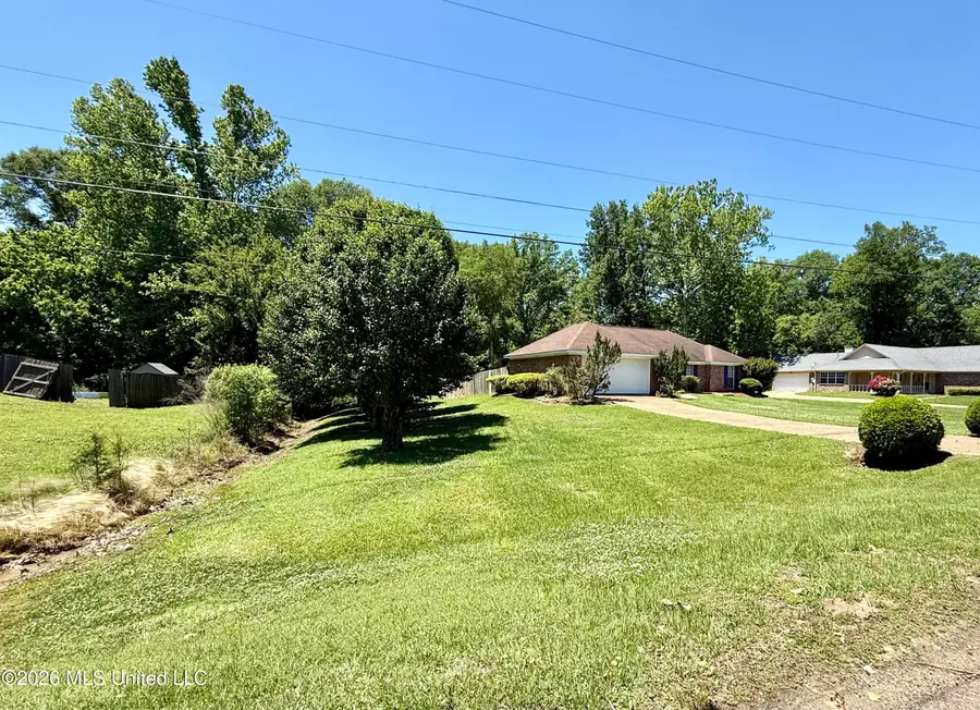 367 Siwell Meadows Drive, Byram, MS 39272 - #2