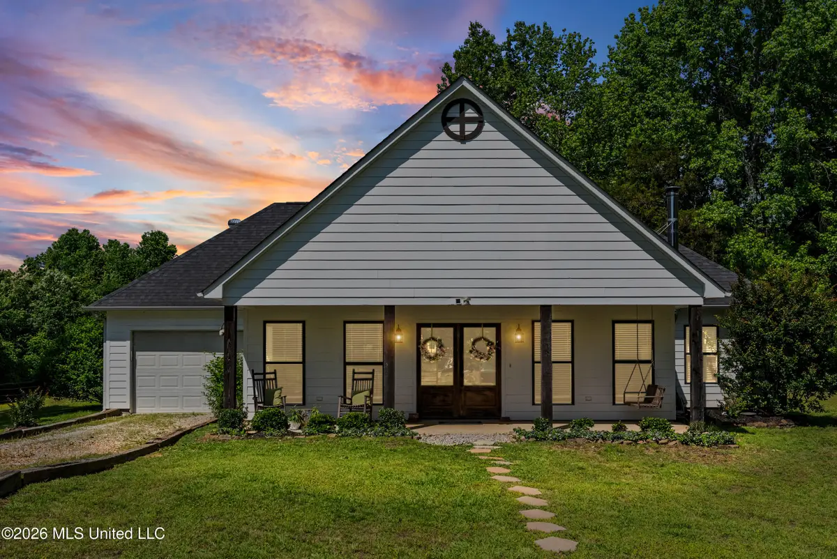 227 Christian College Road, Senatobia, MS 38668 - #1