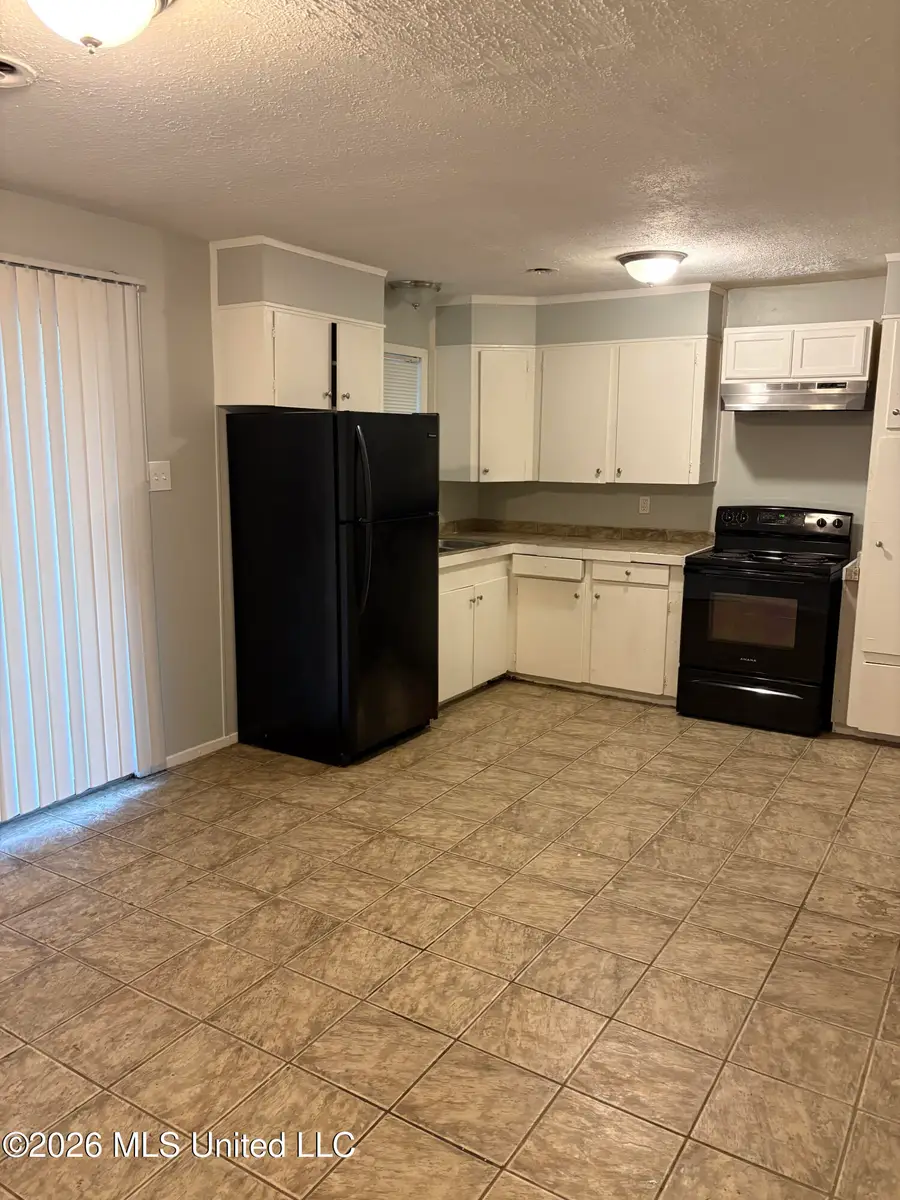 349 Queen Isabella, Jackson, MS 39209 - #3