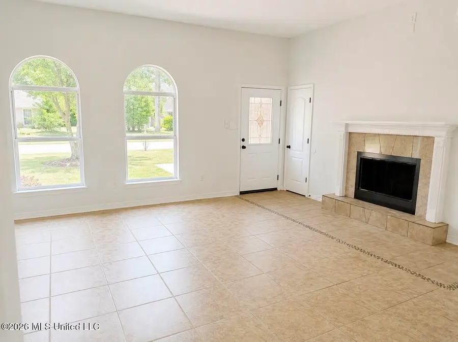 8122 Longwood Drive, Gautier, MS 39553 - #3