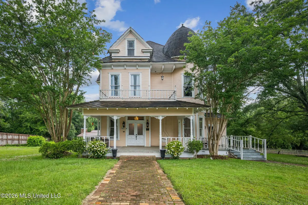 102 W Myrtle Street, Magnolia, MS 39652 - #1