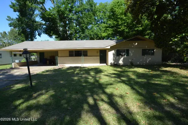 2111 Country Club Drive, Yazoo City, MS 39194
