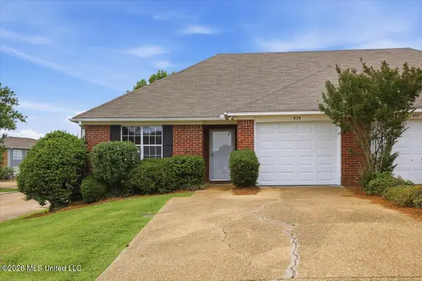 434 Woodlake Lane, Brandon, MS 39047
