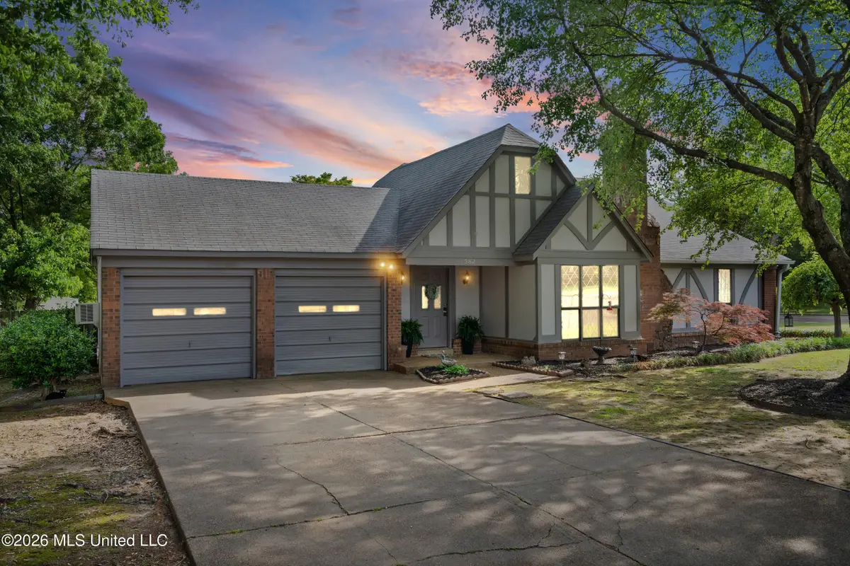582 White Ash Drive, Southaven, MS 38671 - #1