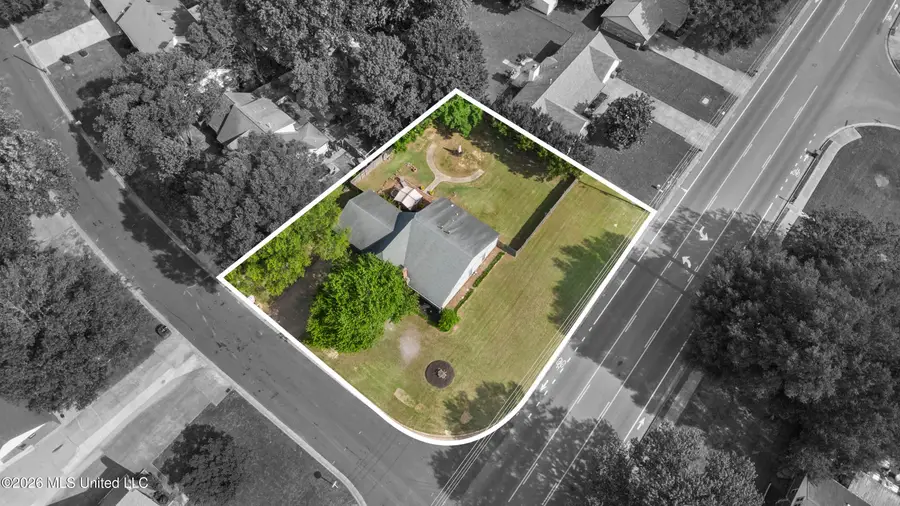 582 White Ash Drive, Southaven, MS 38671 - #2
