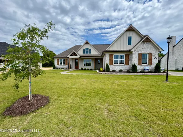 302 Oakworth Drive, Hernando, MS 38632