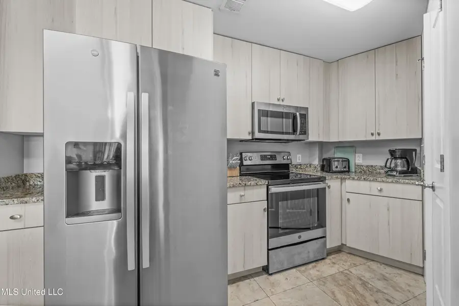 1899 Beach Boulevard, Biloxi, MS 39531 - #3