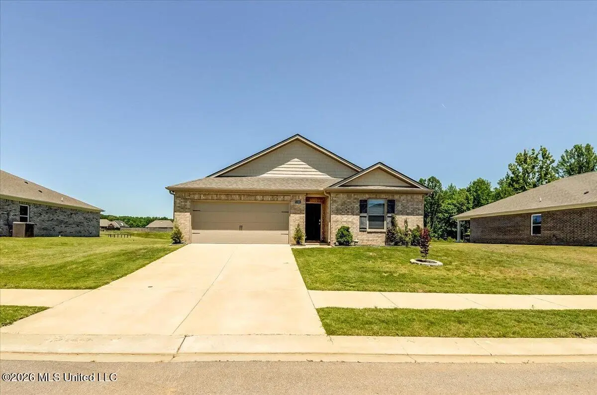 5268 Alpine Drive, Horn Lake, MS 38637 - #1