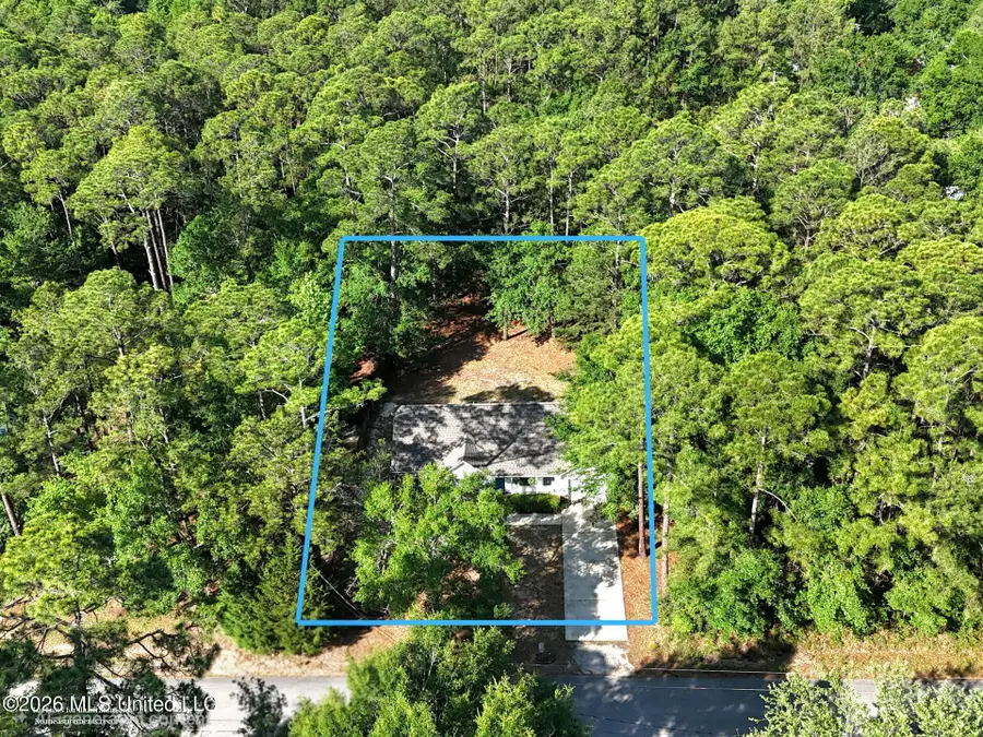 1329 Sycamore Street, Ocean Springs, MS 39564 - #2