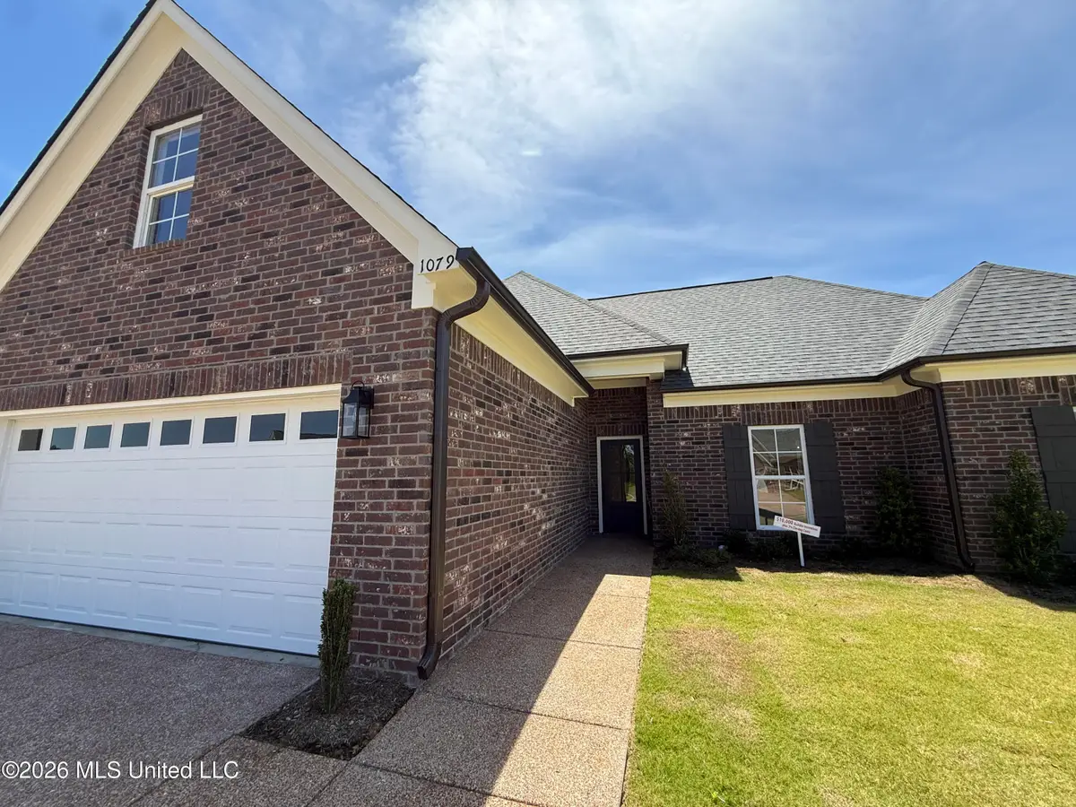 1079 Great Glen Drive, Southaven, MS 38671 - #1