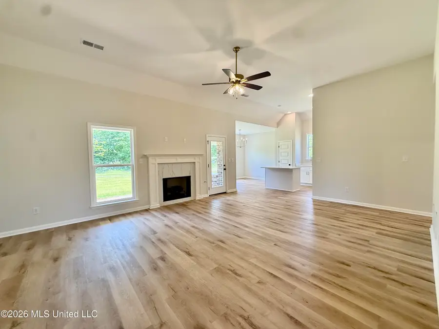 1079 Great Glen Drive, Southaven, MS 38671 - #3