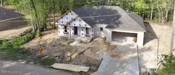 190 Lake Harbor Road, Brandon, MS 39047