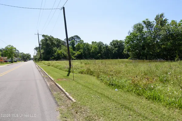 E Krebs Avenue, Pascagoula, MS 39567