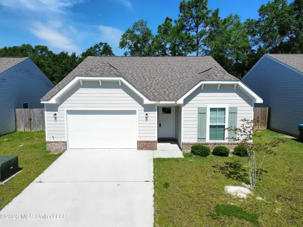11389 Camden Ct Circle, Gulfport, MS 39503
