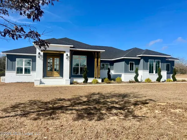 2410 Timber Lane, Lucedale, MS 39452